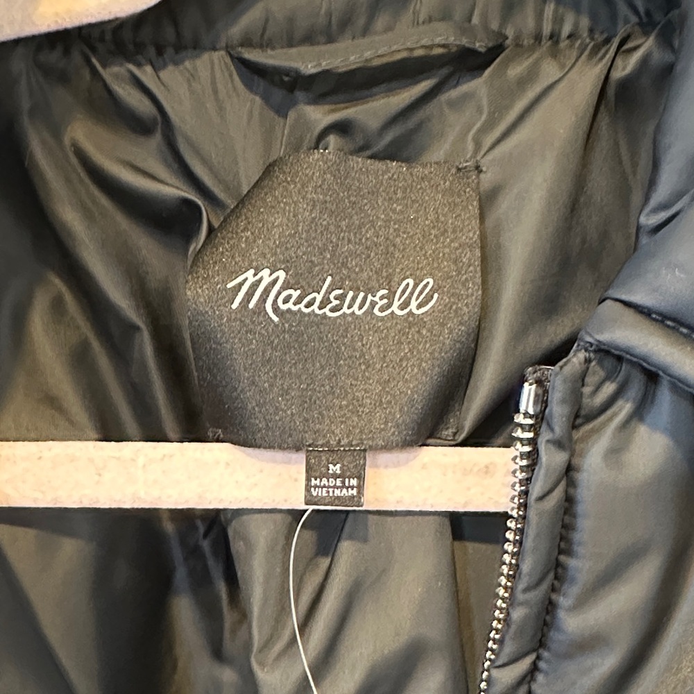 Madewell Black Puffer Jacket - Picture 2 of 8